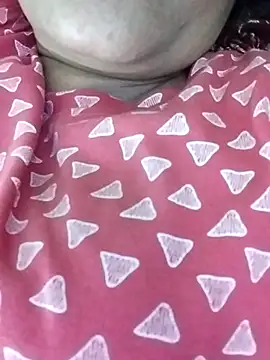 Snapshot of Zaara101 chatting on April 1, 6:27 pm Zaara101 online show from April 1, 6:27 pm