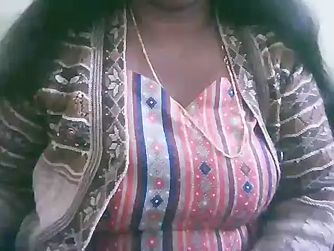 Snapshot of mohini_bhabhi chatting on January 16, 10:52 am mohini bhabhi online show from January 16, 10:52 am