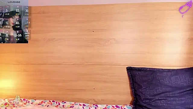 Snapshot of lilith_petit_ chatting on February 4, 1:17 pm lilith petit online show from February 4, 1:17 pm