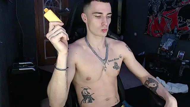 Snapshot of Jack_loveeee chatting on January 10, 2:41 pm Jack loveeee online show from January 10, 2:41 pm