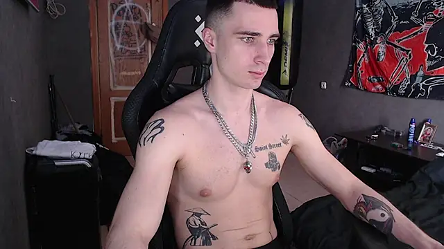 Snapshot of Jack_loveeee chatting on April 12, 10:53 am Jack loveeee online show from April 12, 10:53 am