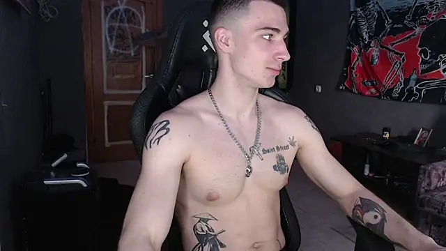 Snapshot of Jack_loveeee chatting on June 8, 9:09 am Jack loveeee online show from June 8, 9:09 am