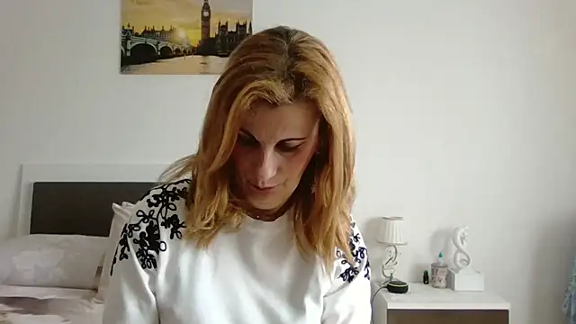 Clara1986 online show from April 30, 10:10 am
