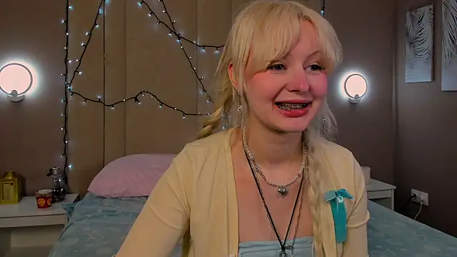 AdeleSilvy online show from March 21, 1:32 am