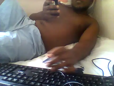 handsomeguy02 online show from May 21, 10:55 am