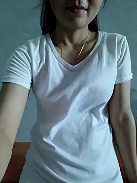 Snapshot of Vanvan68xx chatting on April 5, 7:27 am Vanvan68xx online show from April 5, 7:27 am