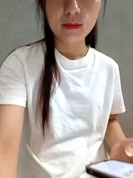 Snapshot of Vanvan68xx chatting on April 24, 8:55 pm Vanvan68xx online show from April 24, 8:55 pm