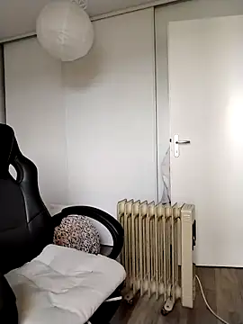 therealsun8 online show from February 16, 12:45 pm