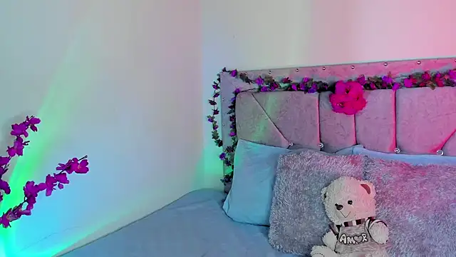 Britanny77 online show from March 3, 2:01 pm