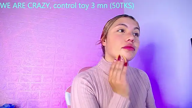 Snapshot of Dominic_Queen1126 chatting on February 17, 11:29 am Dominic Queen1126 online show from February 17, 11:29 am