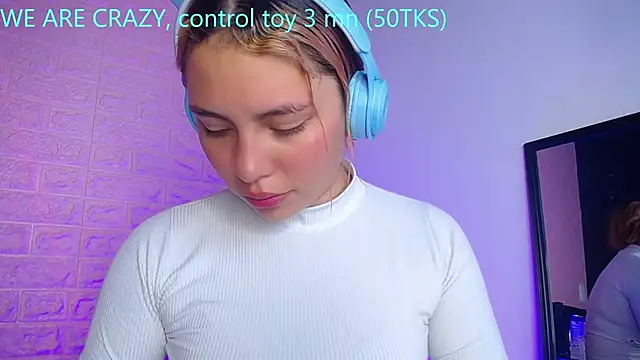 Snapshot of Dominic_Queen1126 chatting on February 18, 11:17 am Dominic Queen1126 online show from February 18, 11:17 am