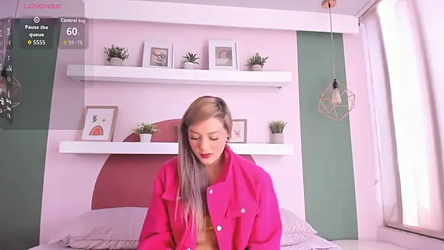 SilvyLaiton online show from February 11, 2:11 pm