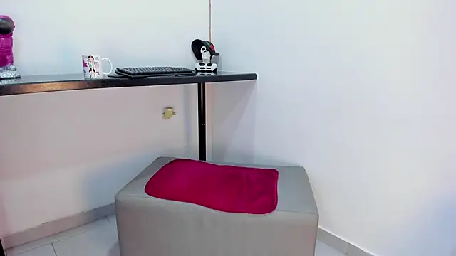 milenahot  69 online show from February 10, 11:25 am