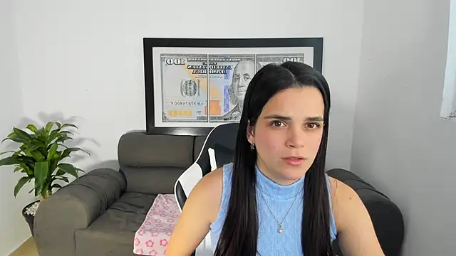 Snapshot of LucianaMoreau chatting on March 7, 9:56 pm LucianaMoreau online show from March 7, 9:56 pm