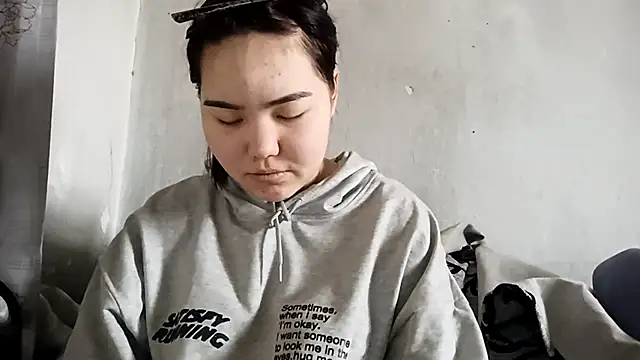 Snapshot of MollyAsian chatting on February 8, 4:27 am MollyAsian online show from February 8, 4:27 am