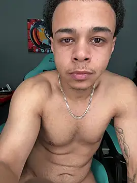 Snapshot of l-laross chatting on February 27, 8:42 pm l-laross online show from February 27, 8:42 pm