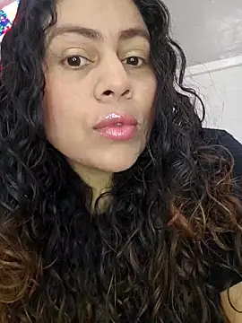 Snapshot of _Zhamira chatting on February 9, 2:32 pm Zhamira online show from February 9, 2:32 pm