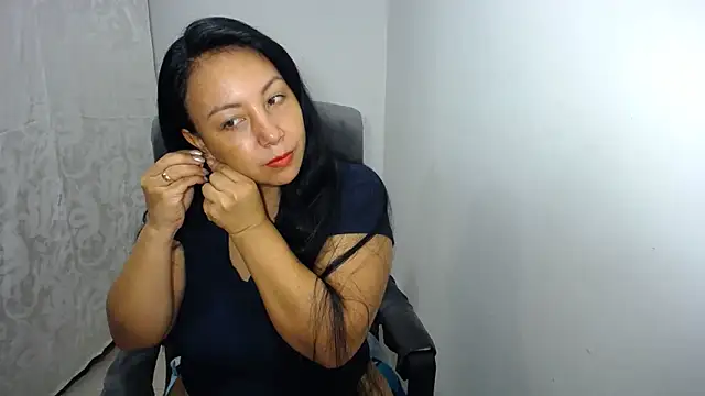 Snapshot of soyElena46 chatting on April 29, 11:36 am soyElena46 online show from April 29, 11:36 am