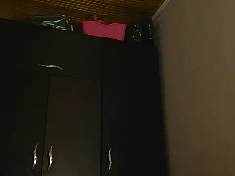 OriannaWolf online show from January 14, 1:11 am