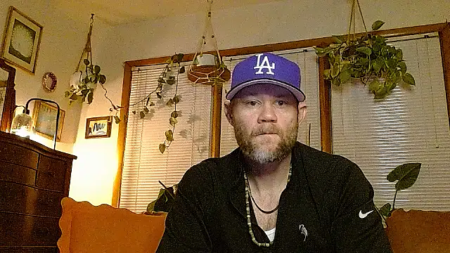 Snapshot of marcus_graves_13 chatting on February 9, 2:15 am marcus graves 13 online show from February 9, 2:15 am