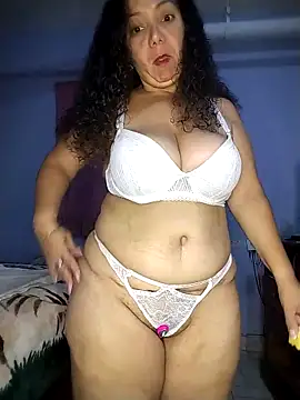 Gorditacarlota online show from May 9, 10:48 pm