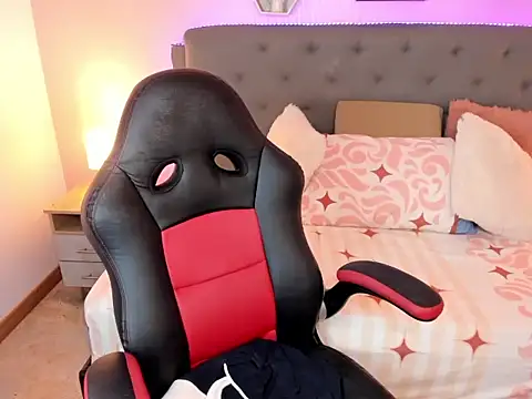 Abril Rosse  online show from January 18, 2:59 am