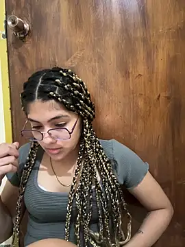 Snapshot of diosa_sofia19 chatting on April 8, 1:49 am diosa sofia19 online show from April 8, 1:49 am