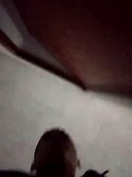 Snapshot of CrIs1dtian3 chatting on January 12, 9:36 am CrIs1dtian3 online show from January 12, 9:36 am