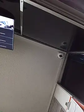 Snapshot of CrIs1dtian3 chatting on January 18, 3:21 am CrIs1dtian3 online show from January 18, 3:21 am