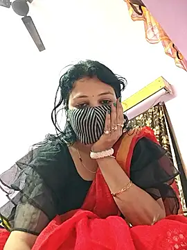 Priyaji7575 online show from February 5, 6:07 am