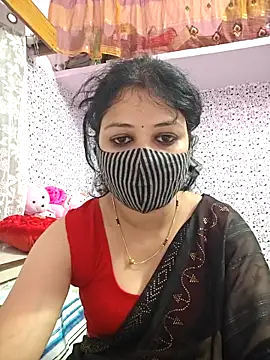 Priyaji7575 online show from March 18, 9:34 am