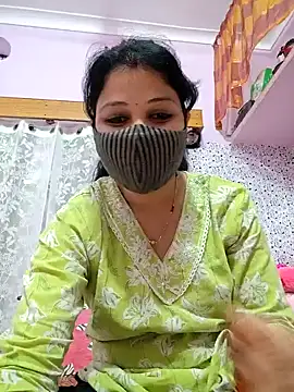 Priyaji7575 online show from March 27, 11:10 am