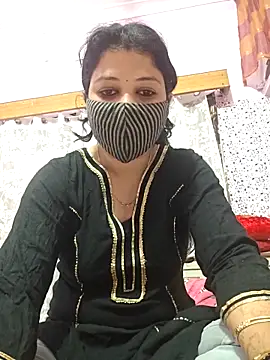 Priyaji7575 online show from March 28, 7:52 am