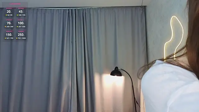 NicolaHulse online show from February 6, 4:06 am