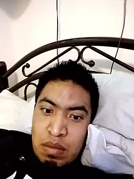 Snapshot of luissfert7y5 chatting on January 12, 2:17 am luissfert7y5 online show from January 12, 2:17 am