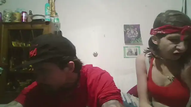 Snapshot of DaddysHouse32 chatting on February 10, 5:11 am DaddysHouse32 online show from February 10, 5:11 am