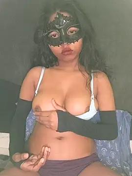 Snapshot of Riya_Atom_Bomb chatting on February 13, 1:29 pm Riya Atom Bomb online show from February 13, 1:29 pm