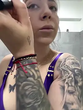 dalia0710 online show from March 17, 1:58 pm