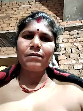 Hot di97 online show from February 6, 8:12 pm