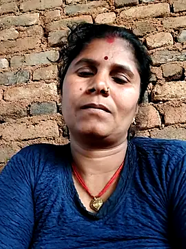 Hot di97 online show from February 22, 3:29 am