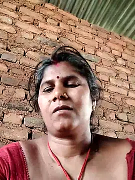 Hot di97 online show from April 25, 2:03 am