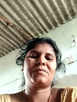 Hot di97 online show from May 13, 2:53 am