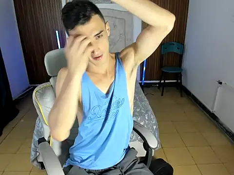 Snapshot of felipe_colinss chatting on February 16, 12:12 pm felipe colinss online show from February 16, 12:12 pm