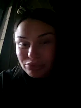 9Alice online show from February 5, 5:28 pm