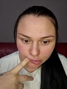 9Alice online show from February 21, 5:36 pm