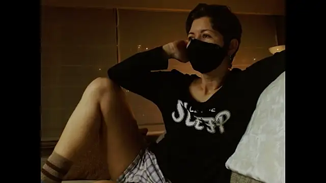 Snapshot of Alexxa_XX chatting on February 1, 6:28 pm Alexxa XX online show from February 1, 6:28 pm