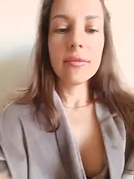 She-Moon online show from June 27, 6:40 am
