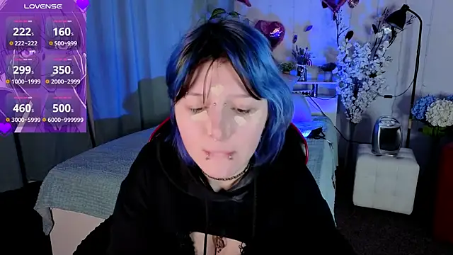 Snapshot of Ashley_Veil chatting on February 16, 8:38 pm Ashley Veil online show from February 16, 8:38 pm