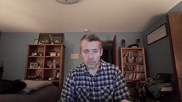 chrisw8140 online show from February 26, 12:09 am