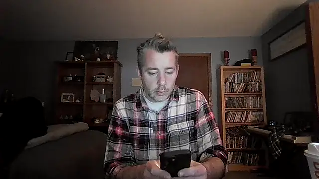 chrisw8140 online show from February 28, 11:39 pm